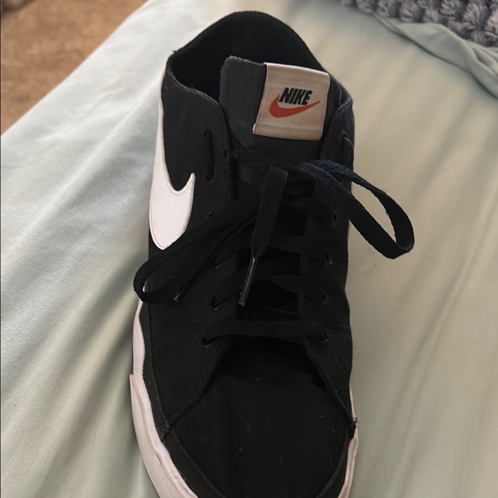 Nike Black and White Sneakers